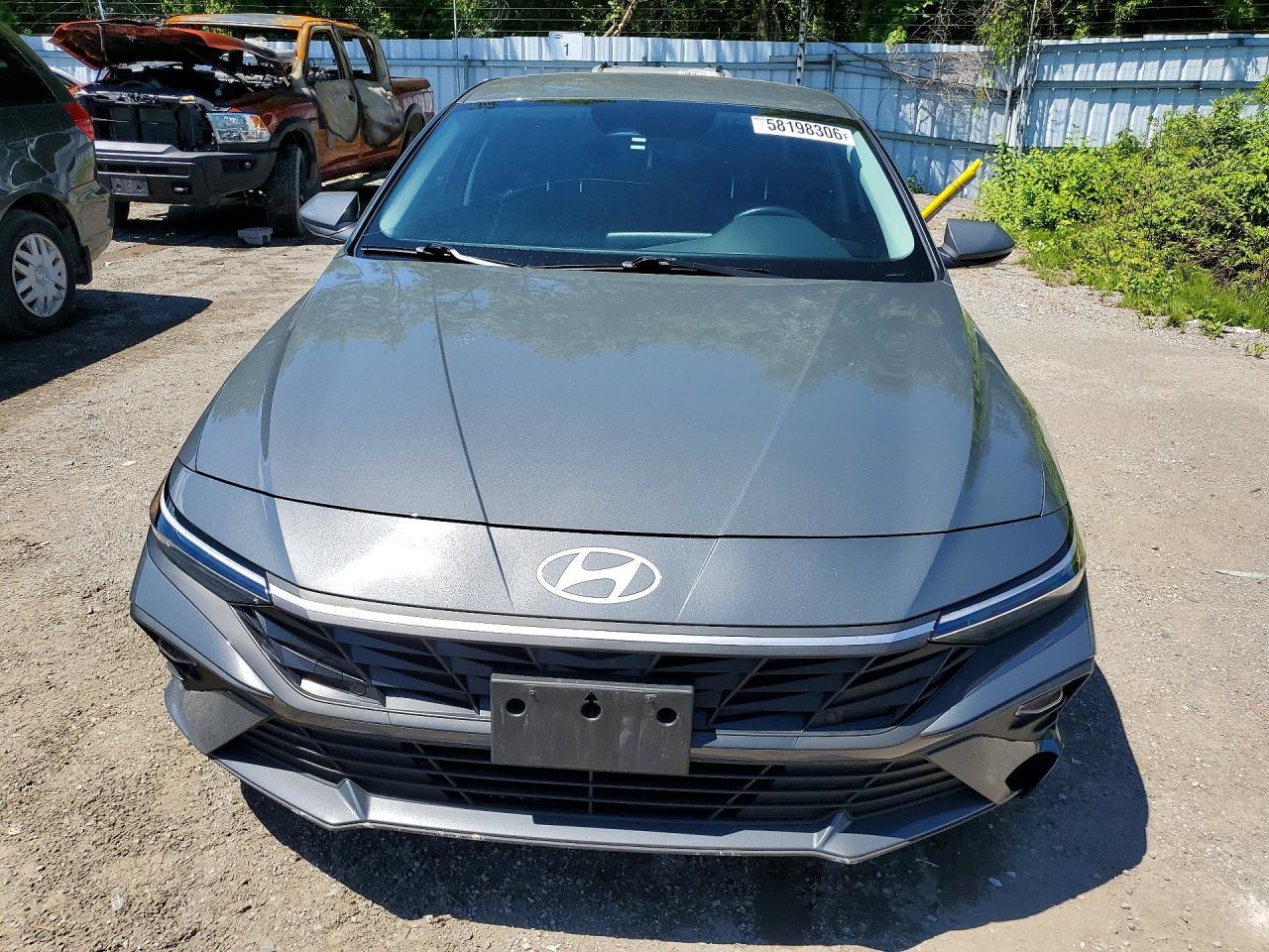 2025 Hyundai Elantra Sel Sport - Фото 5