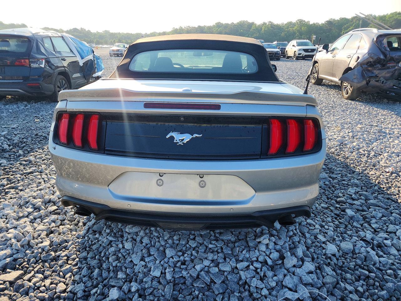 2020 Ford Mustang - Фото 6