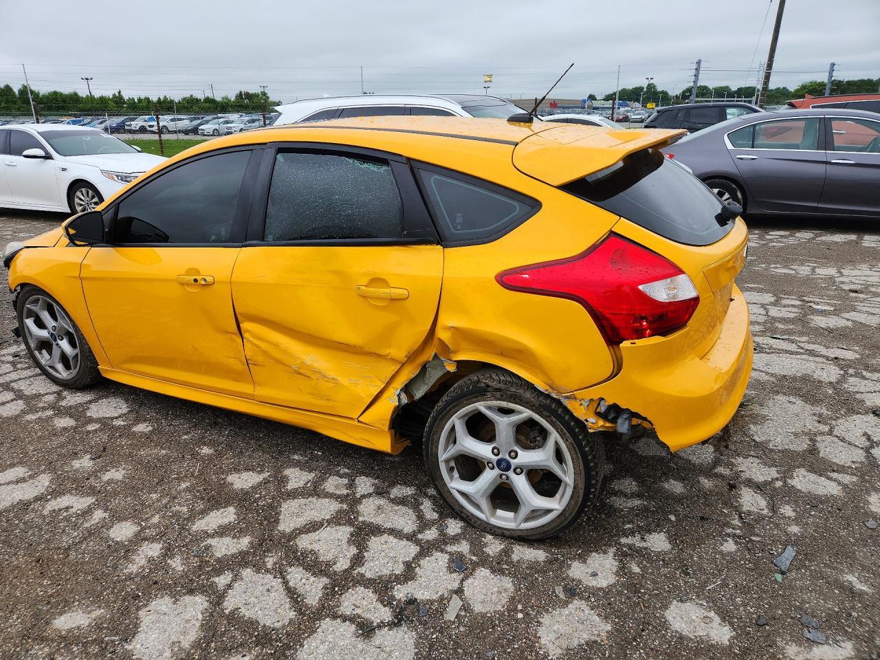 2013 Ford Focus St - Image 2
