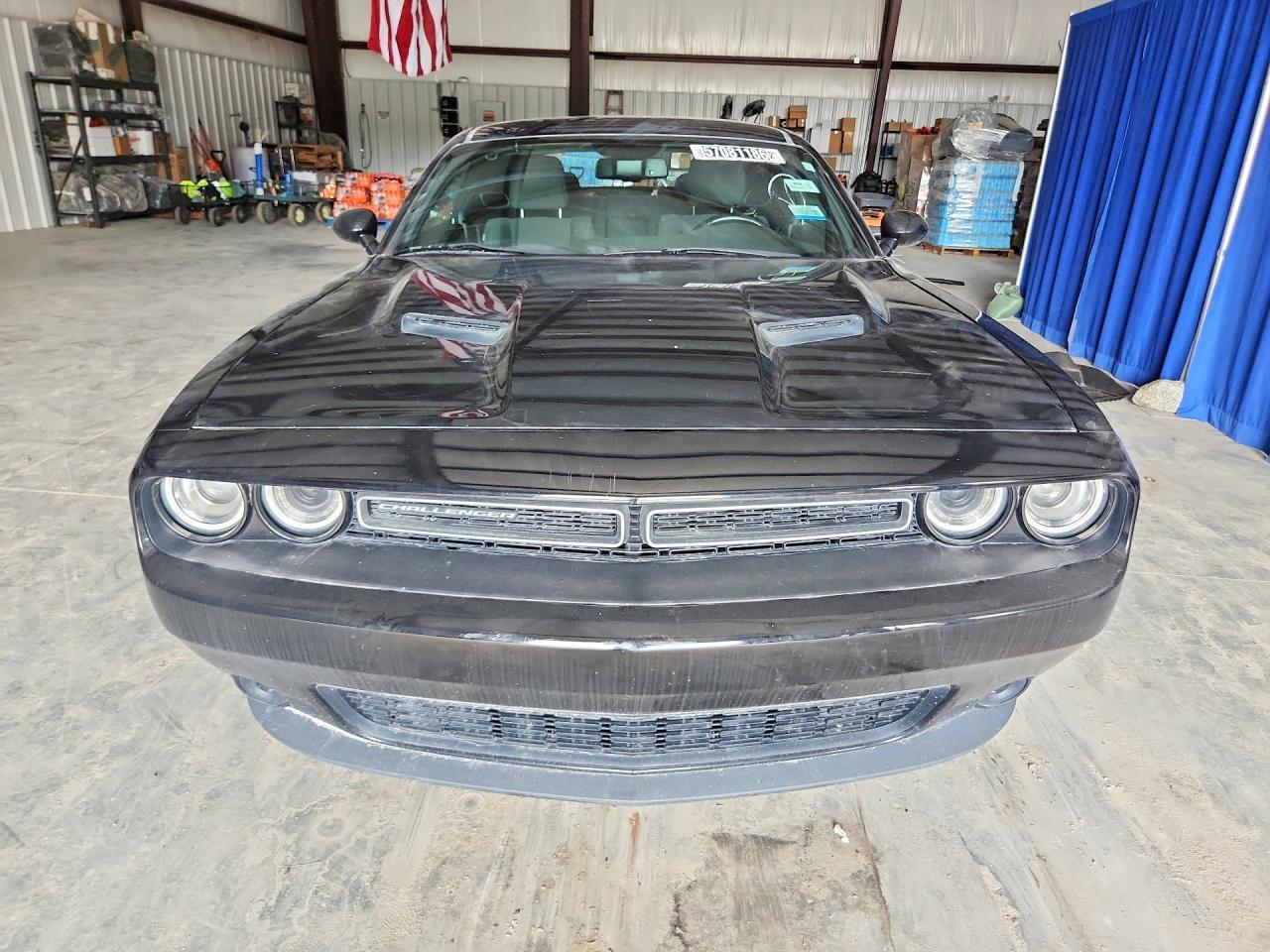 2017 Dodge Challenger Sxt - Image 5