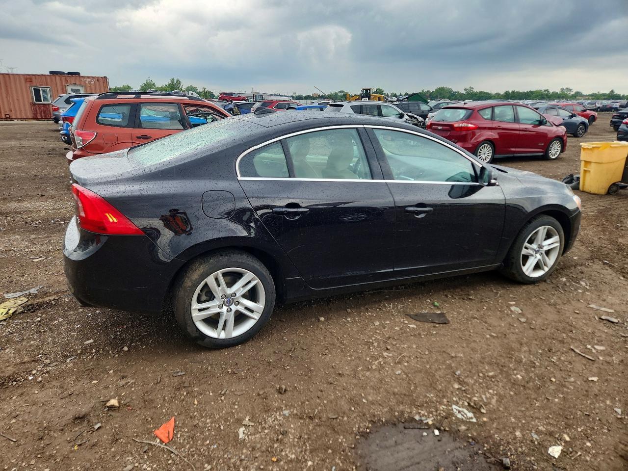 2015 Volvo S60 Premier - Фото 3
