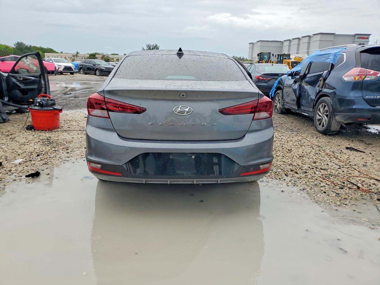 2020 Hyundai Elantra Sel - Фото 6