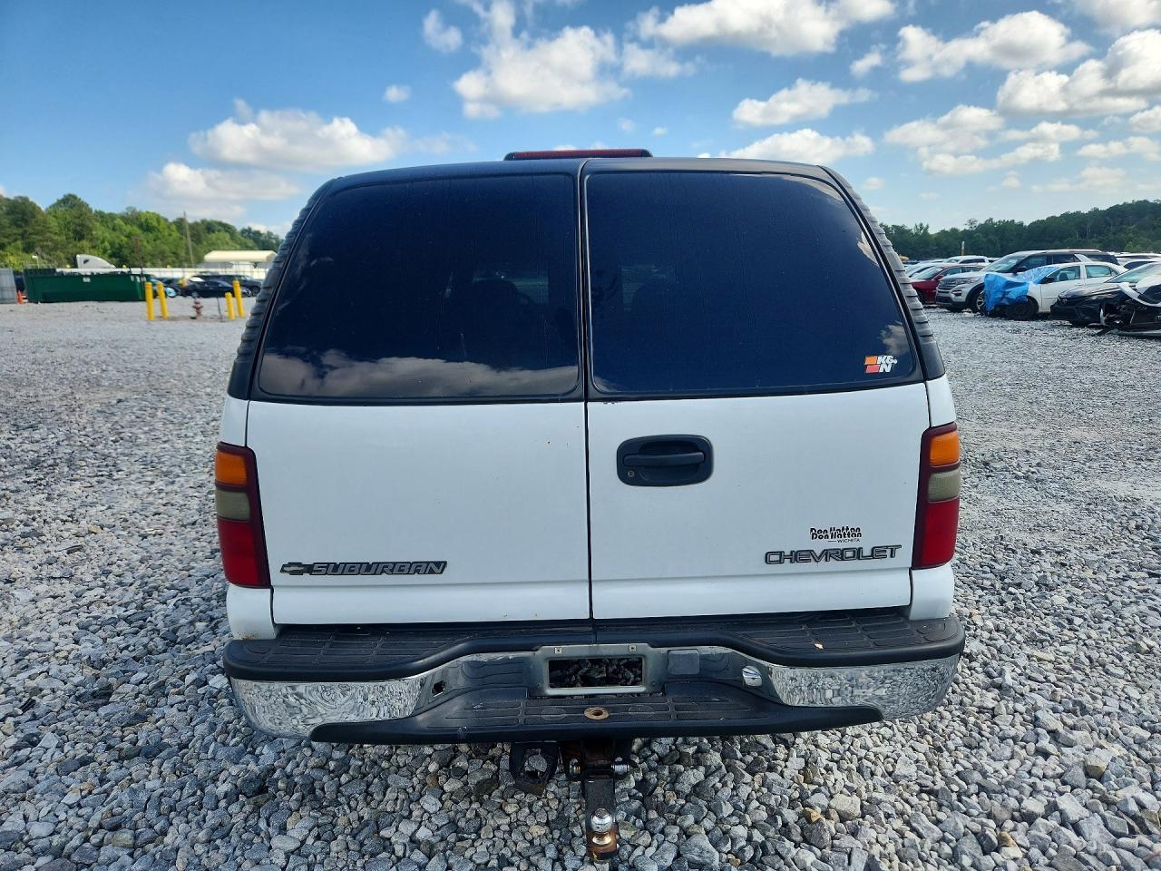 2001 Chevrolet Suburban C1500 - Image 6