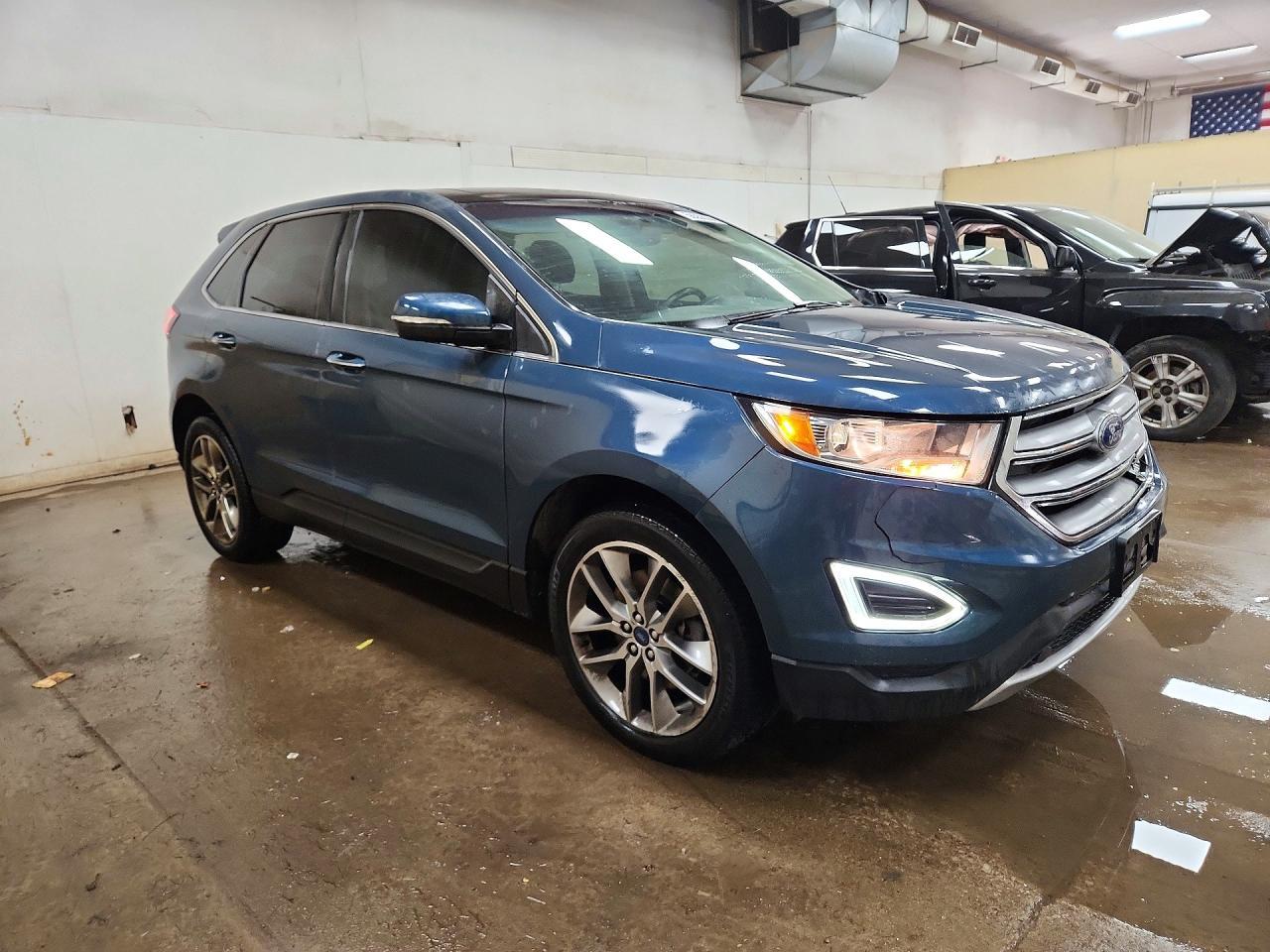 2016 Ford Edge Titanium - Image 4