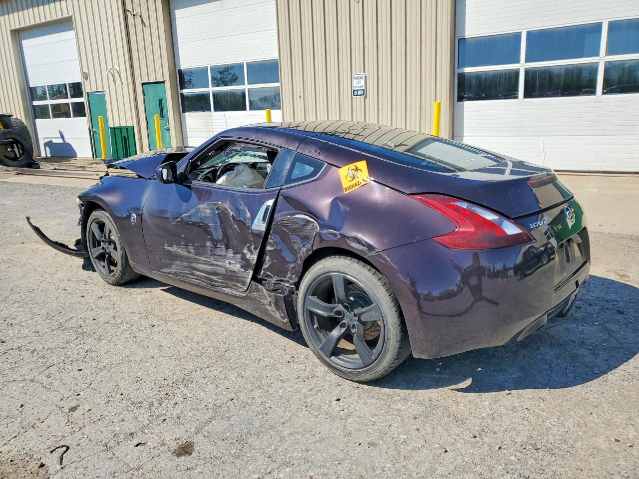 2010 Nissan 370Z Base - Фото 2