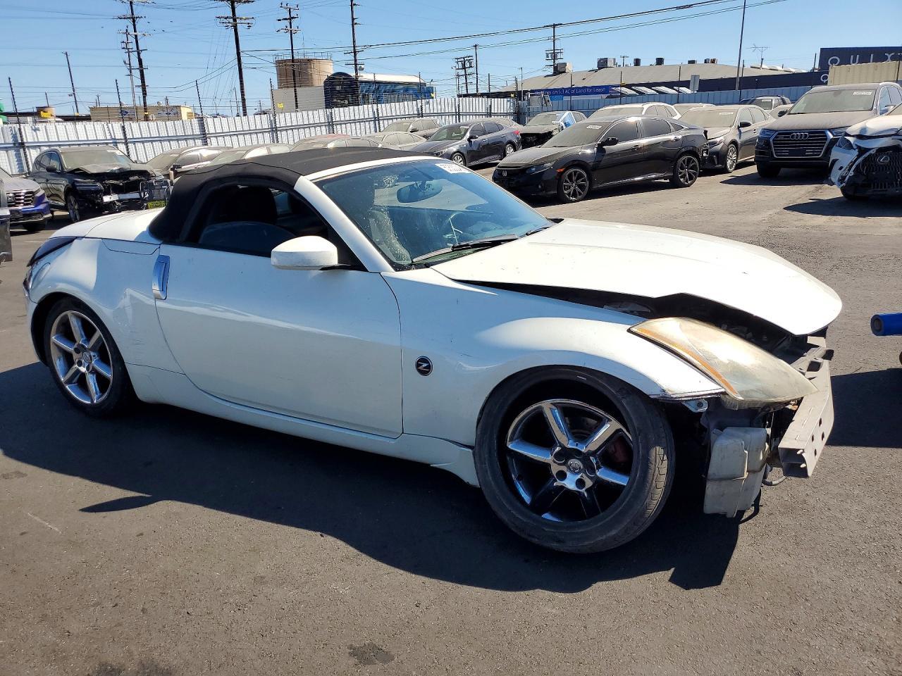 2004 Nissan 350Z Roadster - Фото 4