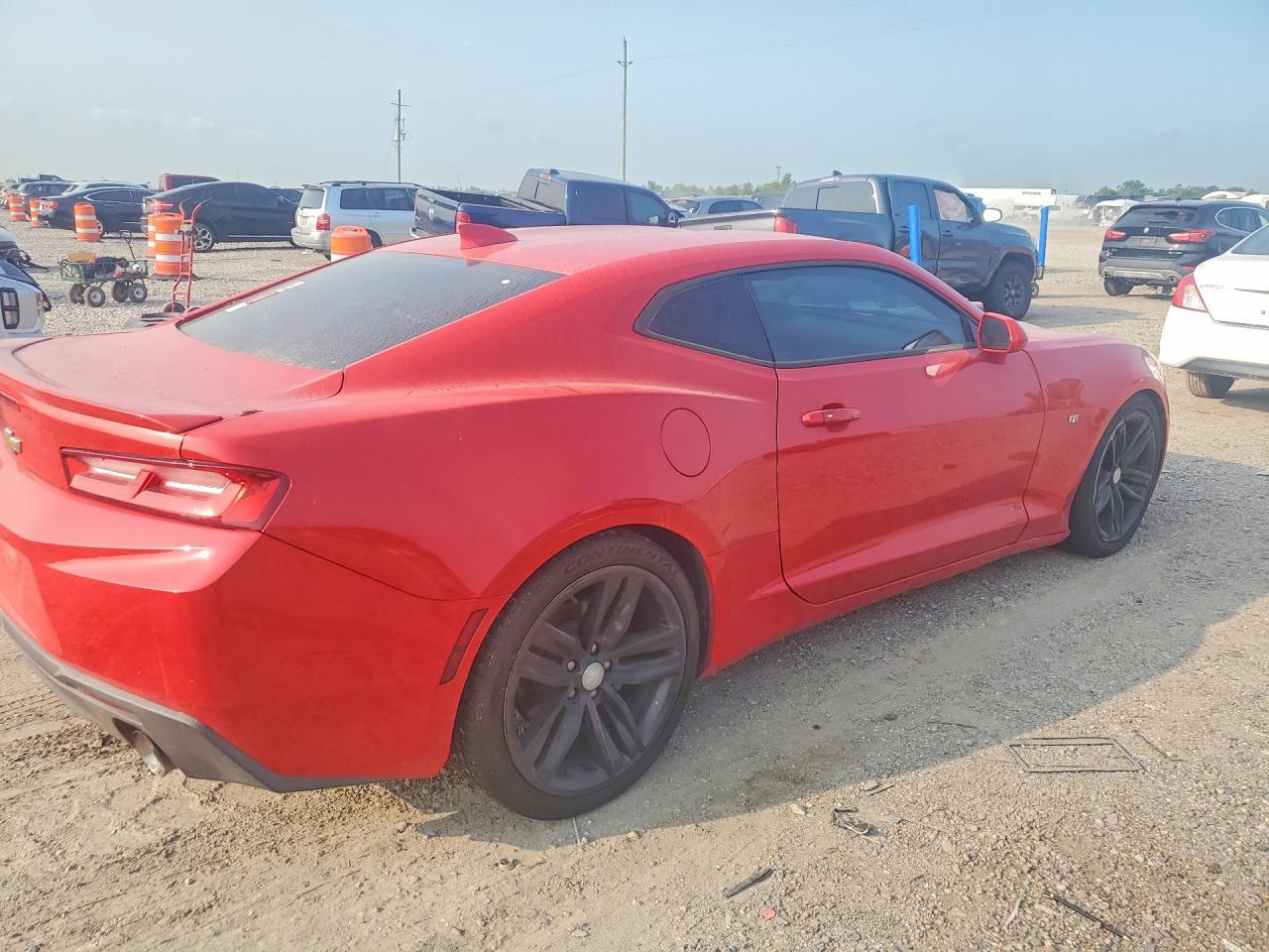 2018 Chevrolet Camaro - Фото 3