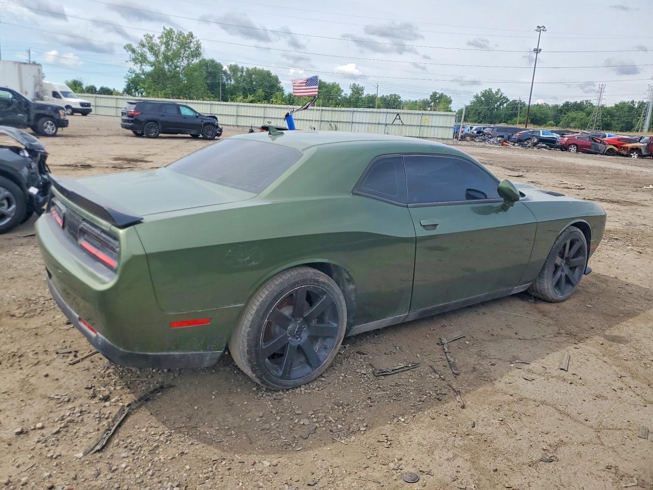 2020 Dodge Challenger R - Фото 3