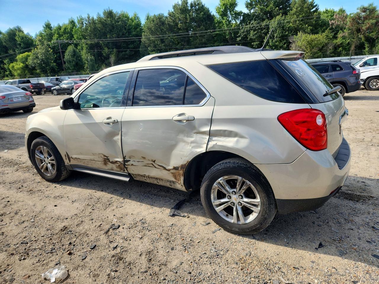 2014 Chevrolet Equinox Lt - Image 2