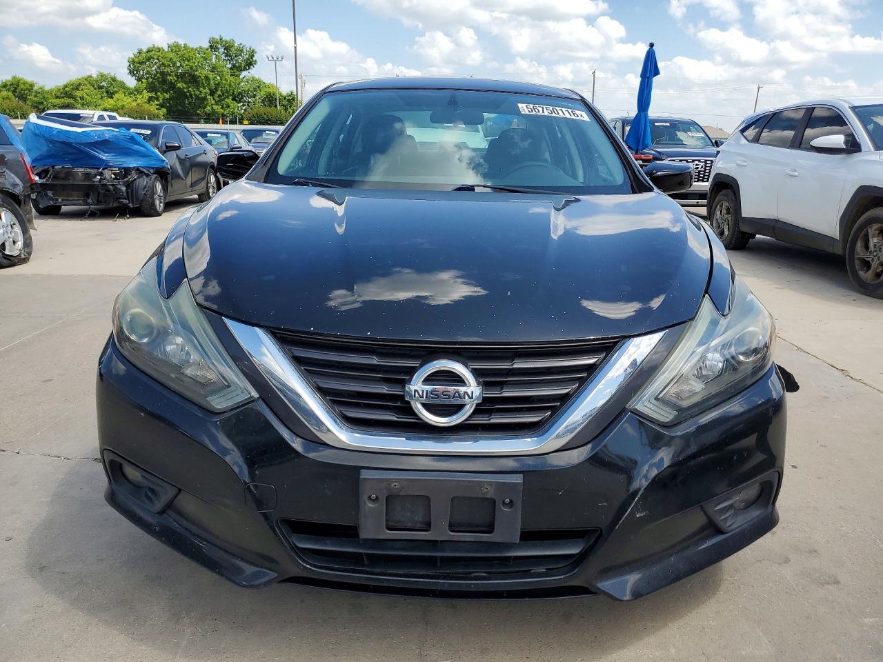 2017 Nissan Altima 2.5 Sr - Image 5