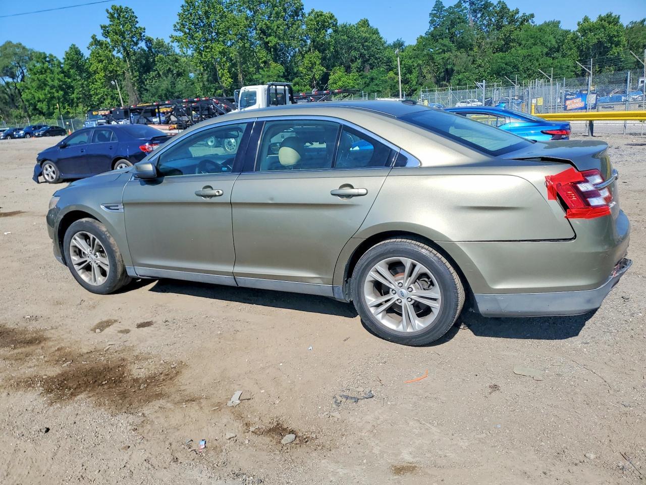2013 Ford Taurus Sel - Фото 2