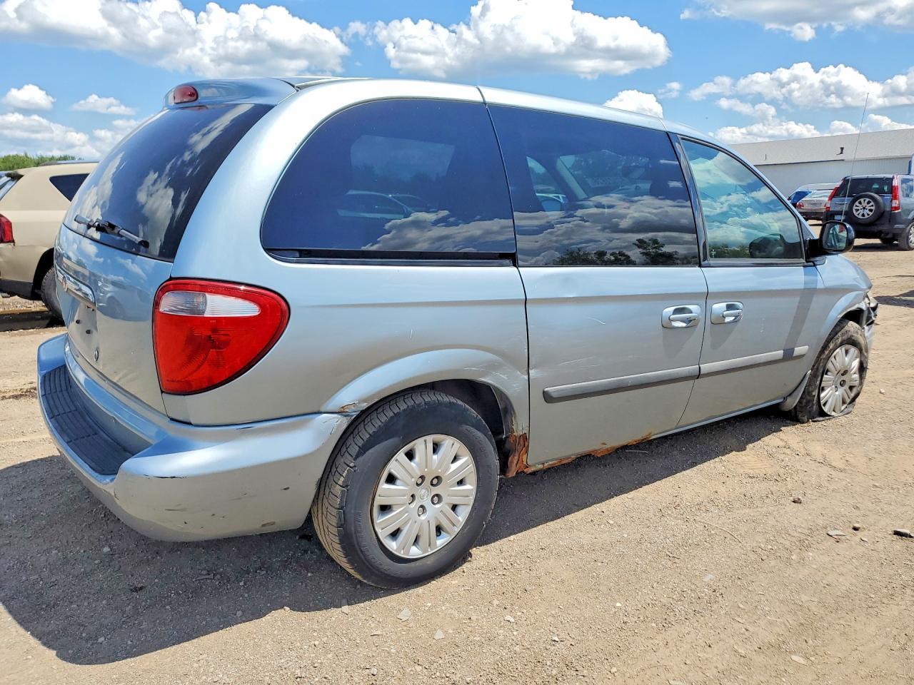 2006 Chrysler Town & Country - Фото 3