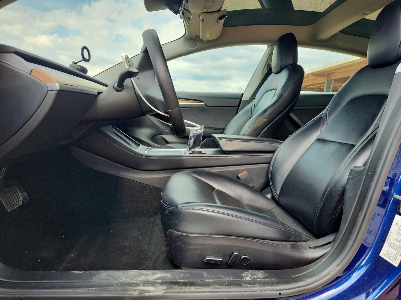 2022 Tesla Model 3 - Фото 7