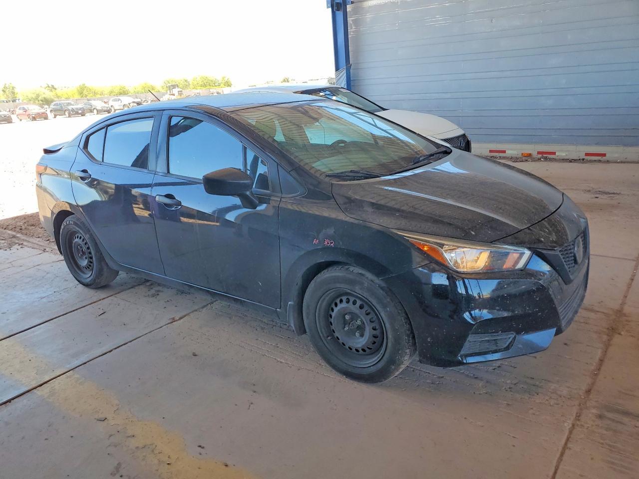 2020 Nissan Versa S - Image 4