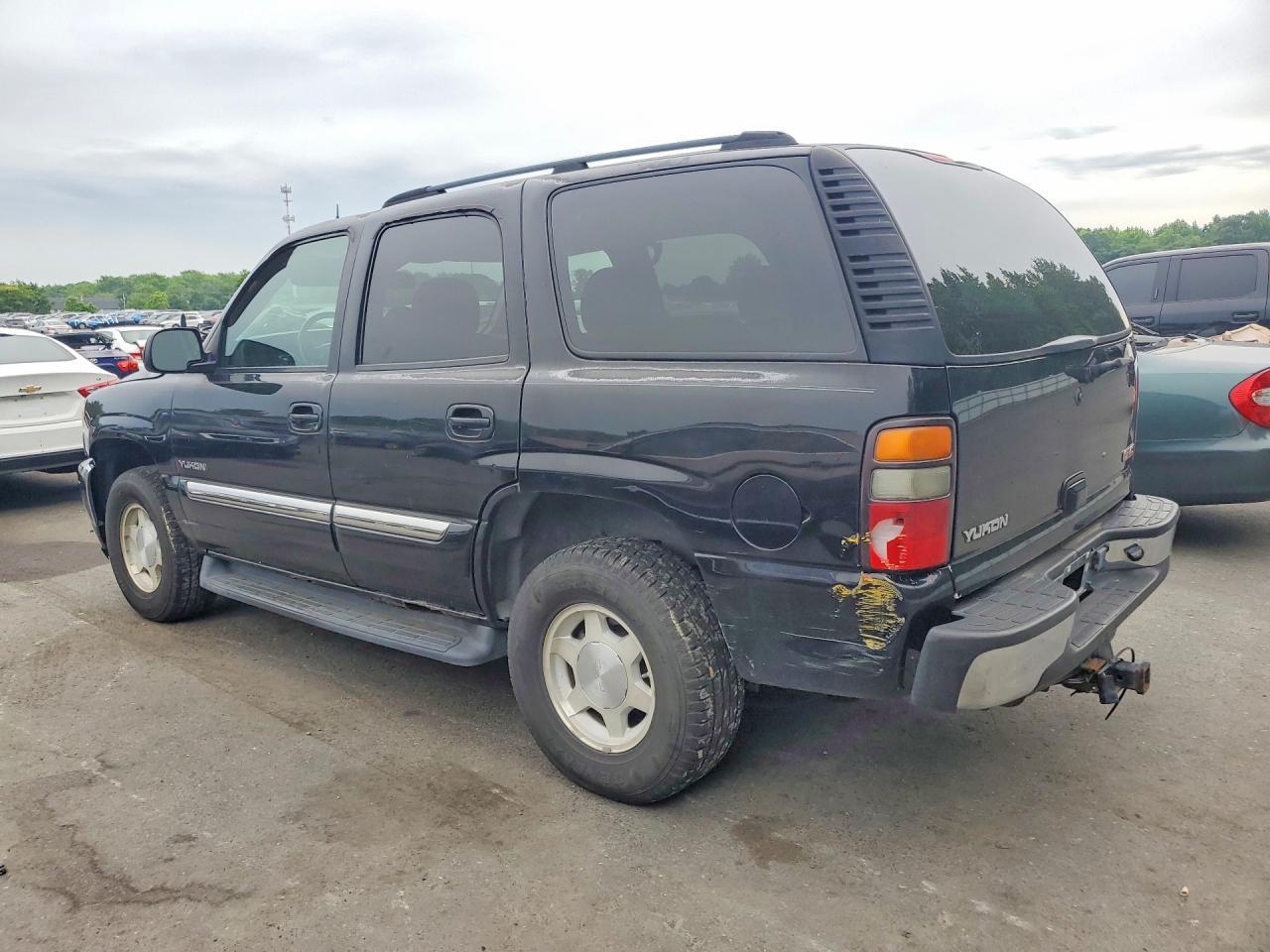 2005 GMC Yukon - Фото 2
