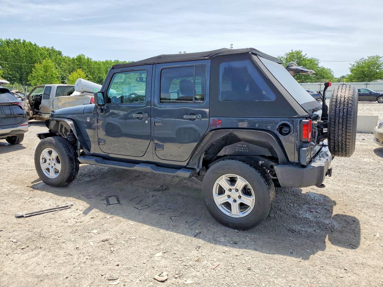 2016 Jeep Wrangler Unlimited Sport - Фото 2