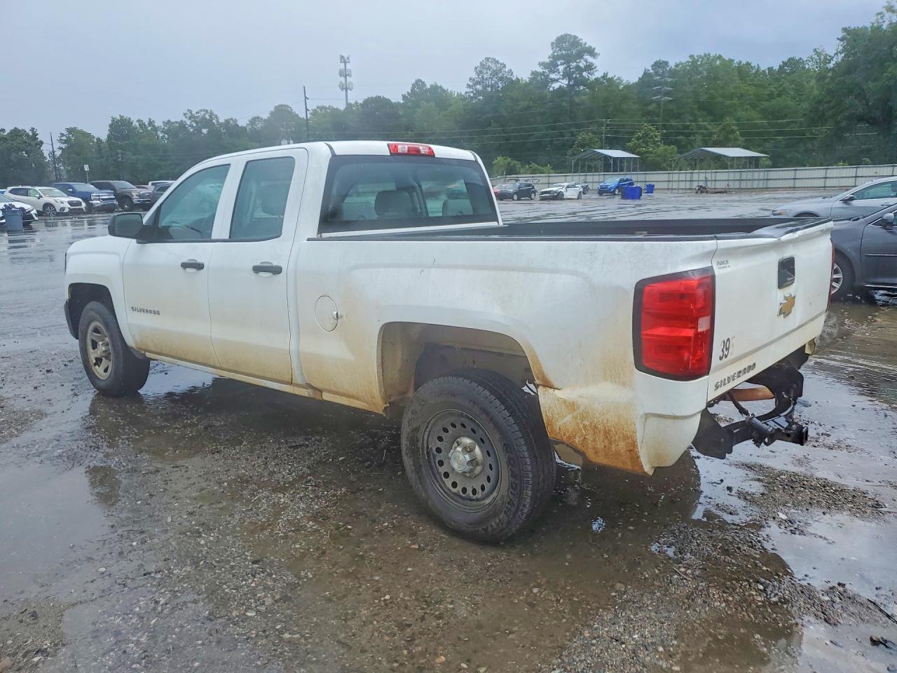 2017 Chevrolet Silverado C1500 - Фото 2