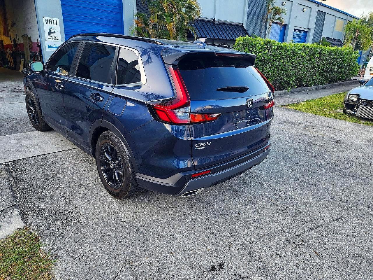 2024 Honda Cr-V Sport-L - Image 3