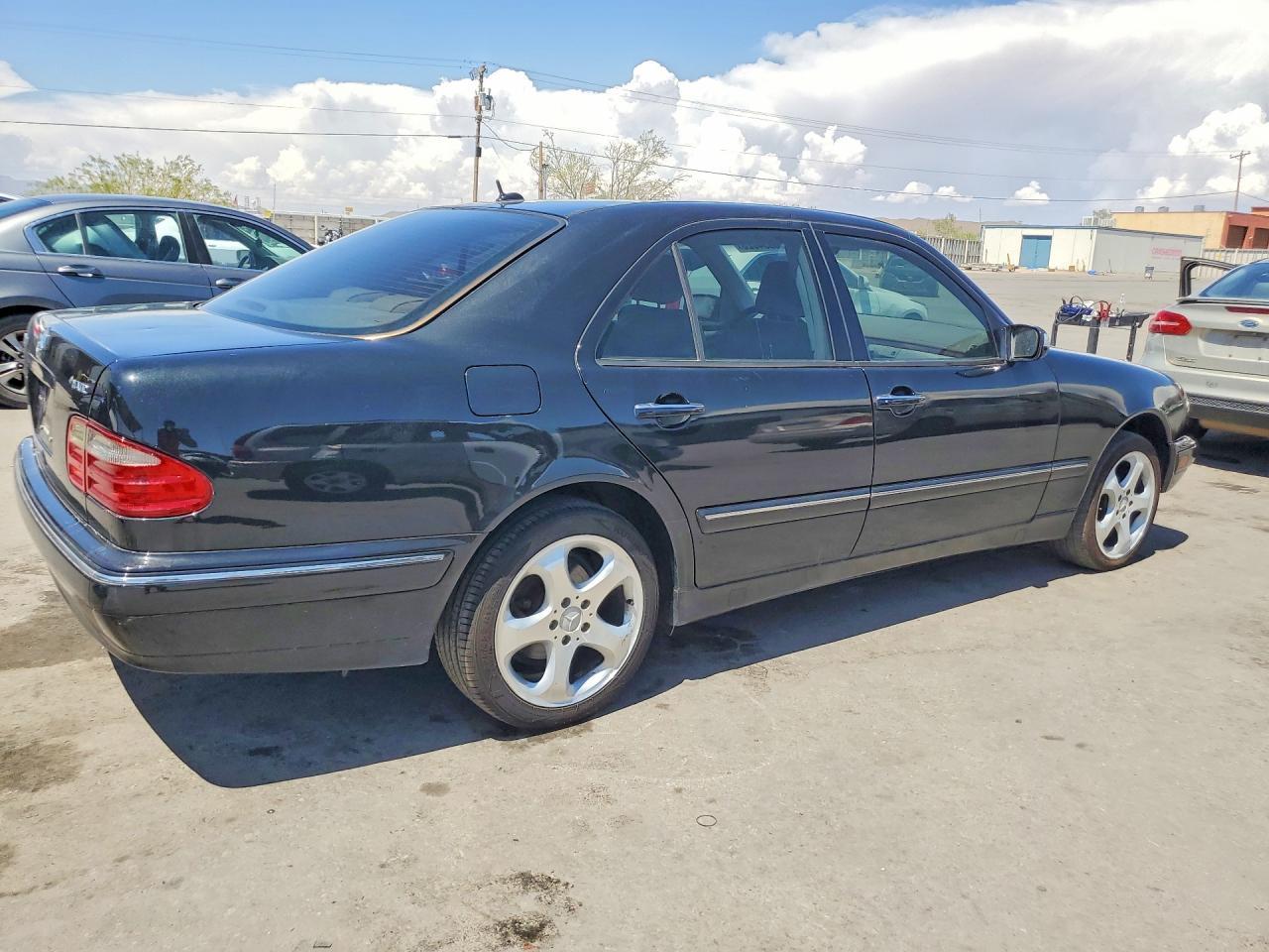 2002 Mercedes-Benz E 320 4Matic - Фото 3