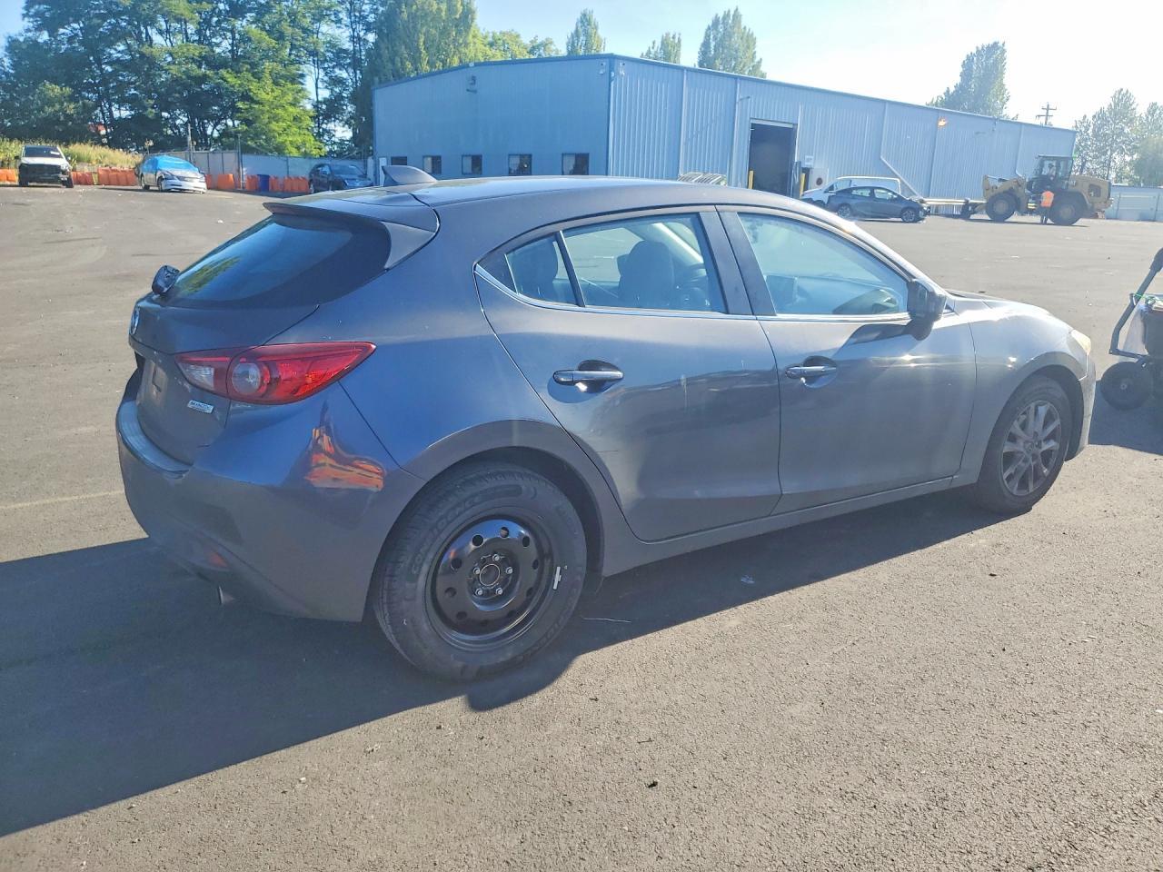 2014 Mazda 3 Grand Touring - Image 3