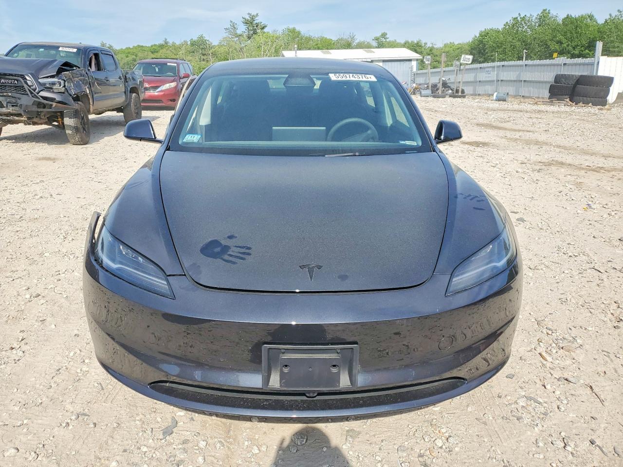 2026 Tesla Model 3 - Фото 5