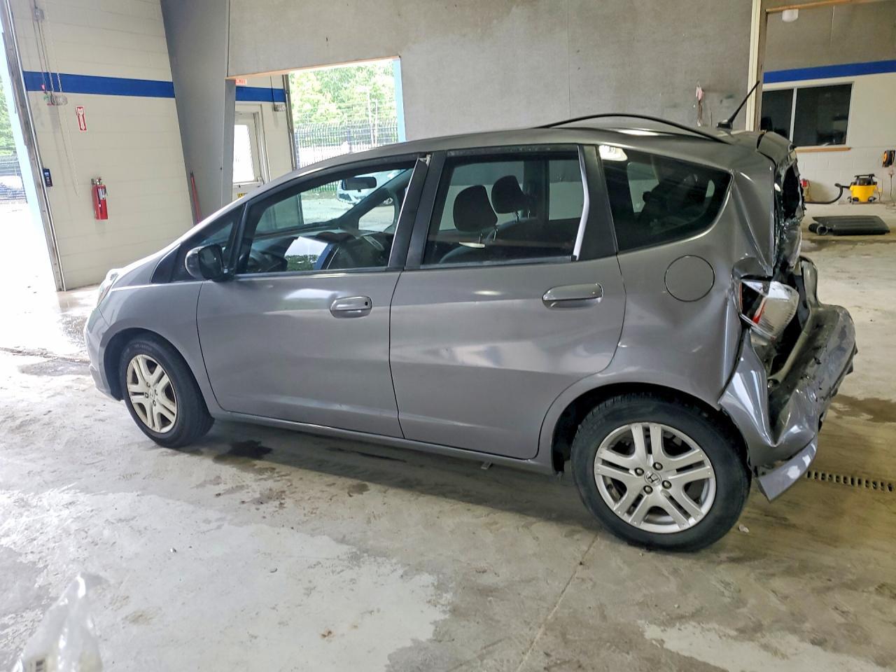 2010 Honda Fit - Image 2