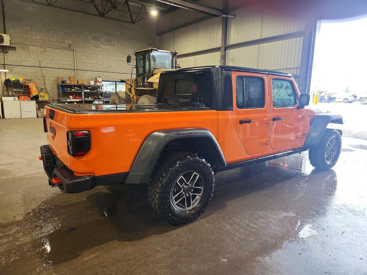 2025 Jeep Gladiator Mojave - Фото 3