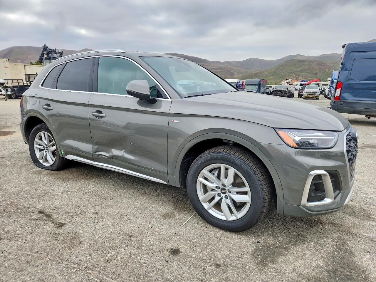 2023 Audi Q5 Premium 45 - Фото 4