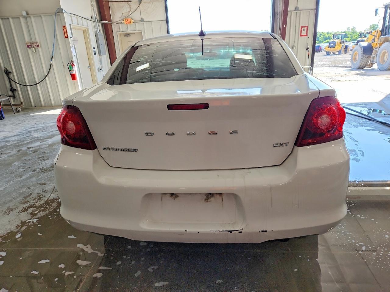 2012 Dodge Avenger Sxt - Image 6
