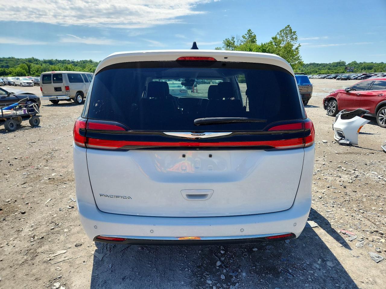 2024 Chrysler Pacifica Touring L - Фото 6