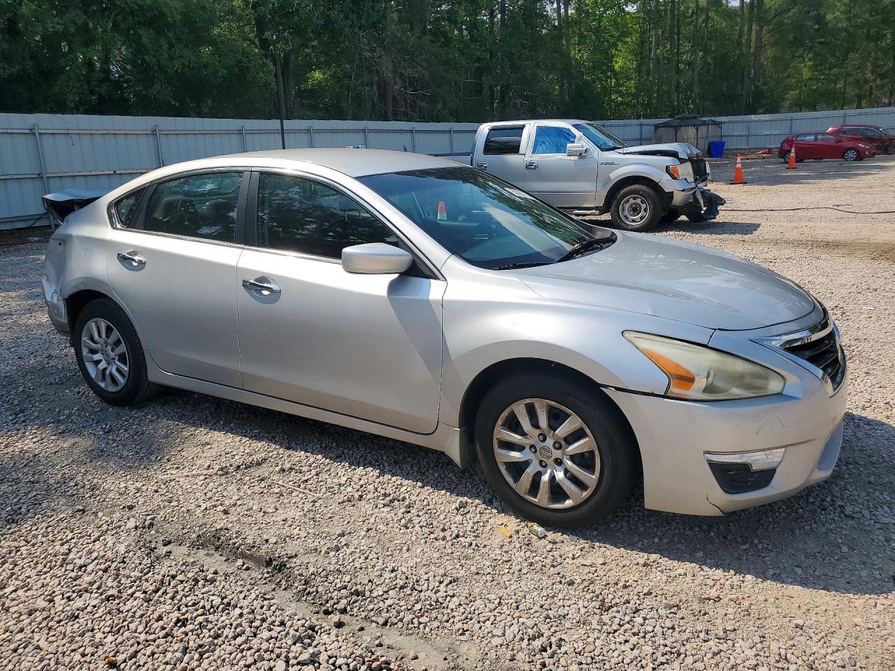 2015 Nissan Altima 2.5 S - Image 4