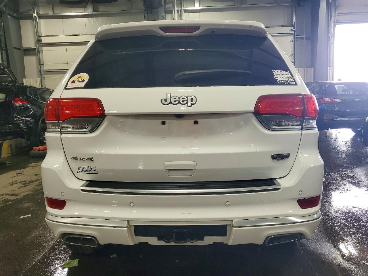 2016 Jeep Grand Cherokee Summit - Image 6