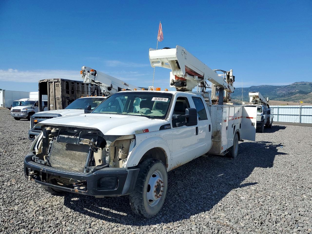 2012 Ford F550 Super Duty - Image 2