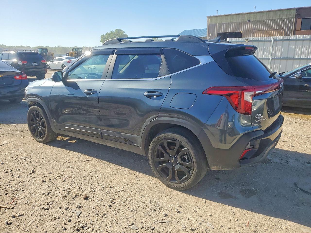 2024 Kia Seltos X Line - Image 2