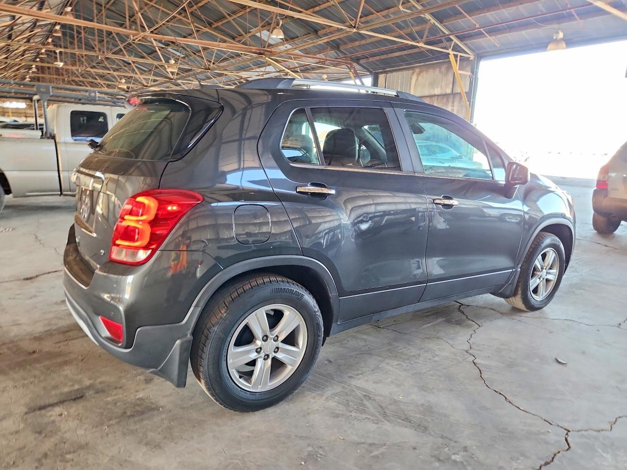 2019 Chevrolet Trax 1Lt - Image 3