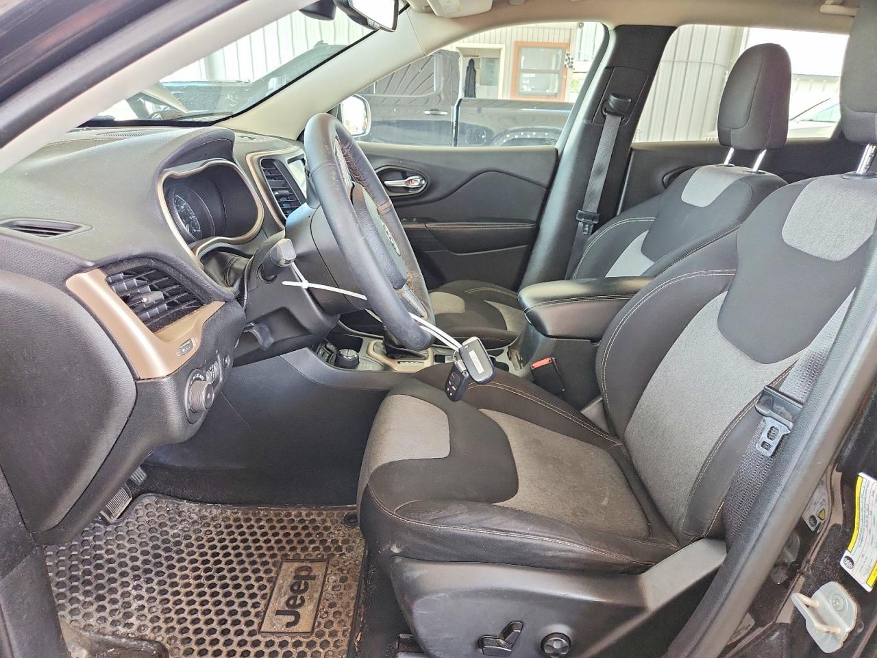 2014 Jeep Cherokee Latitude - Image 7
