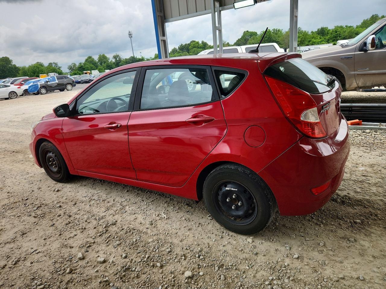 2016 Hyundai Accent Se - Фото 2
