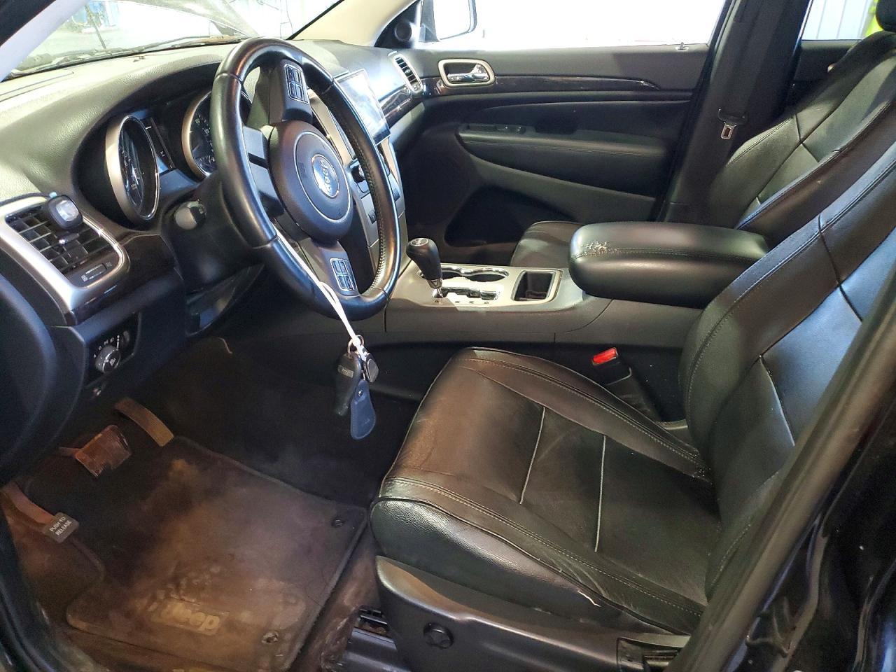 2011 Jeep Grand Cherokee Laredo - Image 7