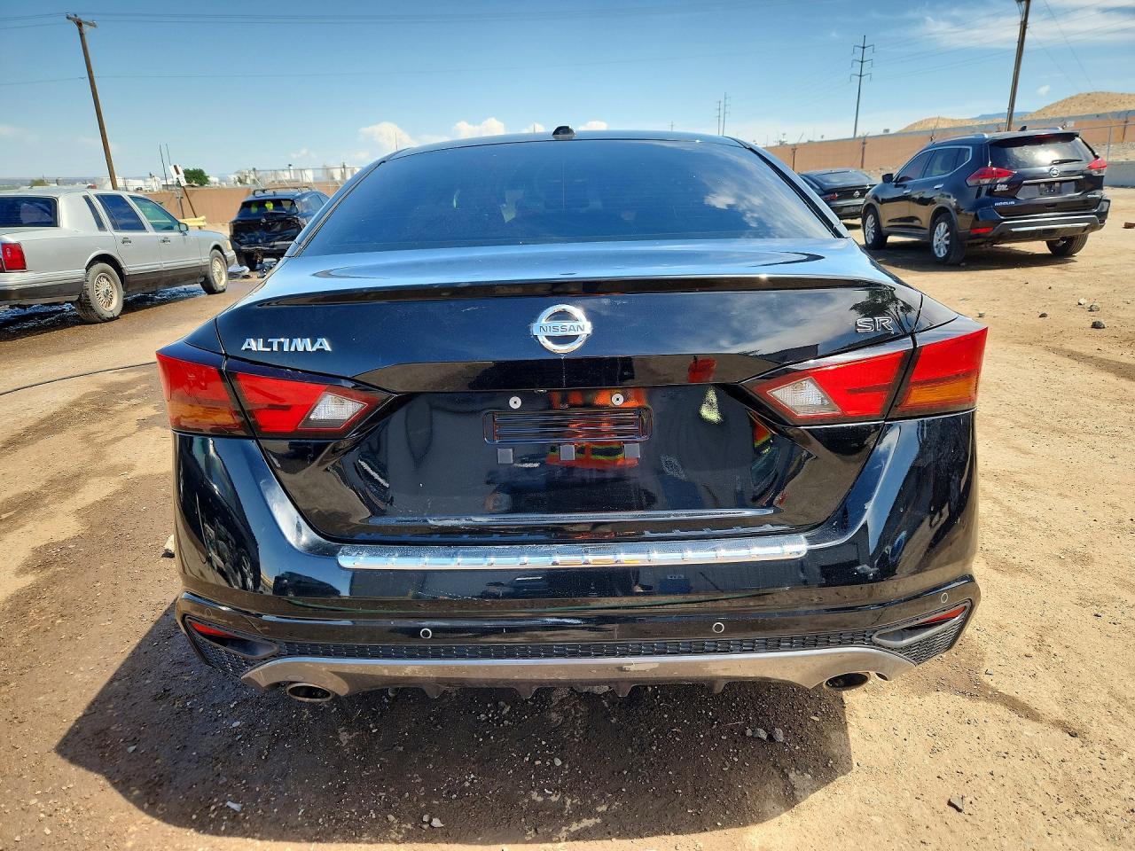 2022 Nissan Altima Sr - Image 6