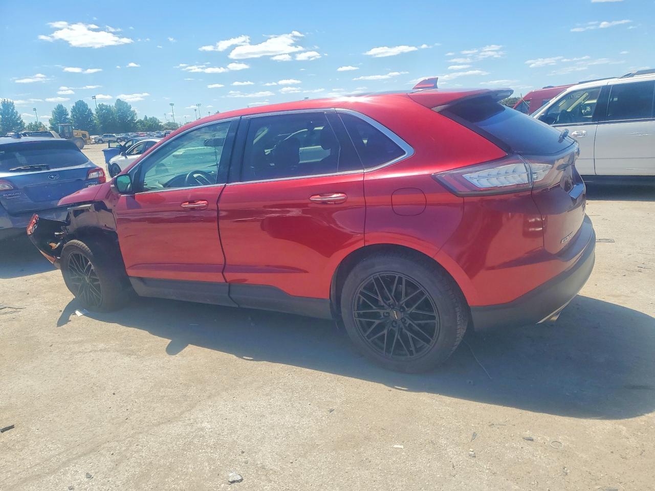 2016 Ford Edge Titanium - Image 2