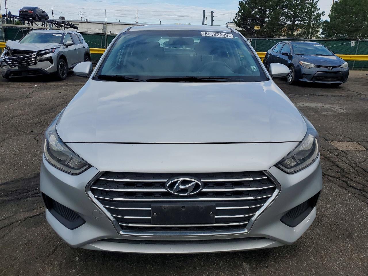 2020 Hyundai Accent Se - Фото 5
