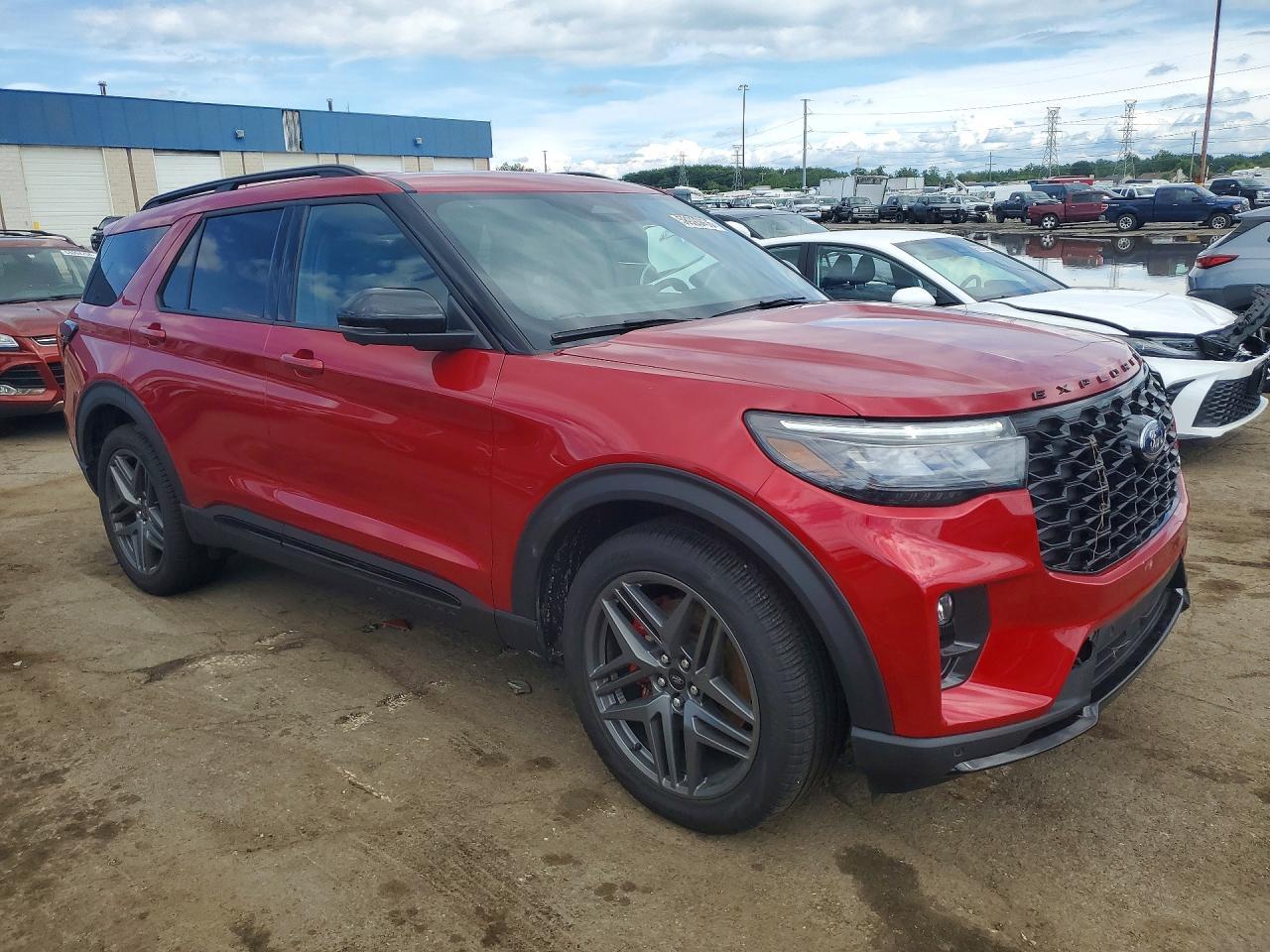 2026 Ford Explorer St - Image 4