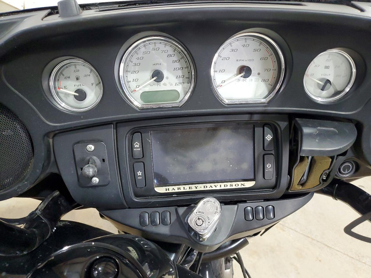 2014 Harley-Davidson Flhx Street Glide - Image 7