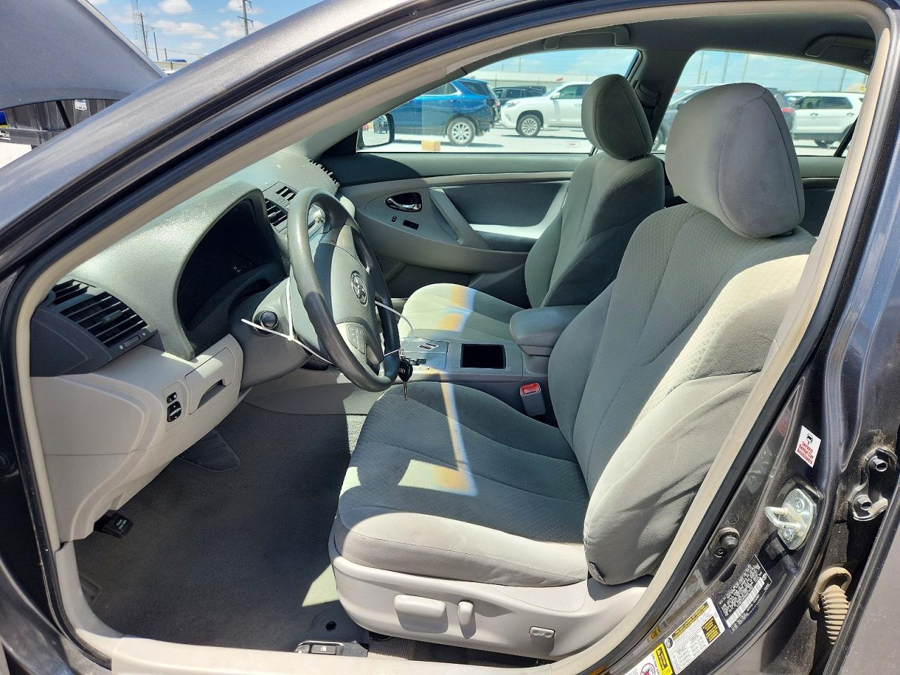2008 Toyota Camry Le - Image 7