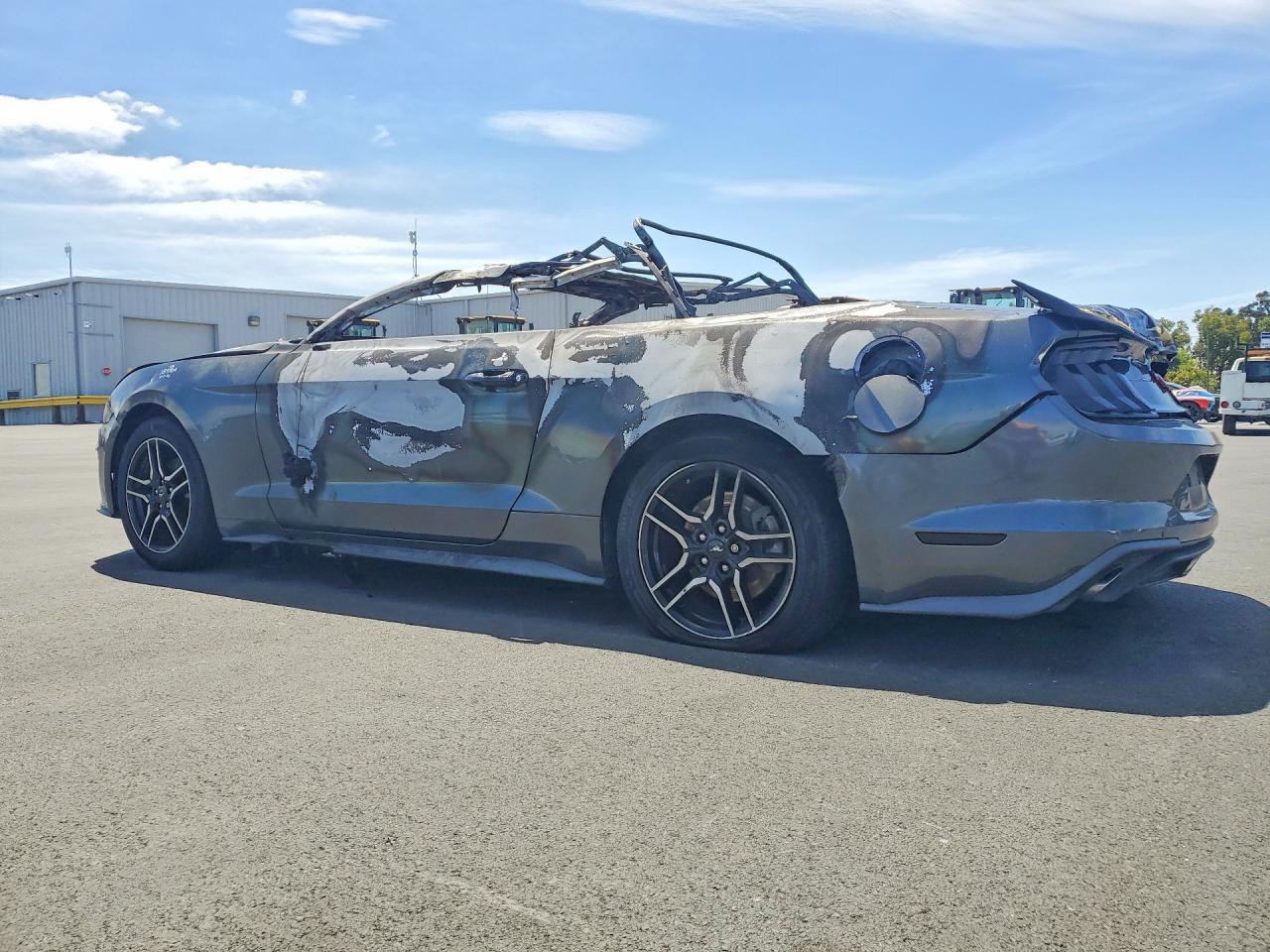 2019 Ford Mustang - Фото 2