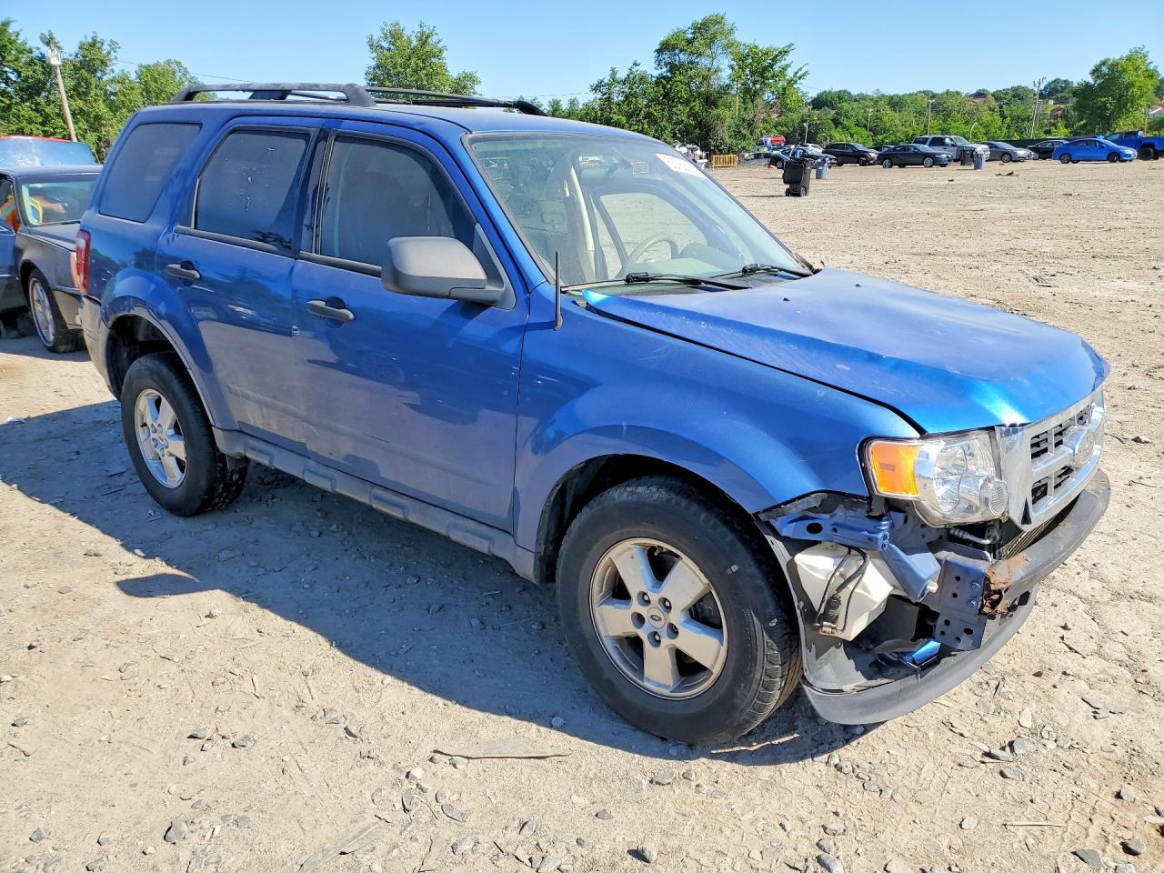 2010 Ford Escape Xls - Фото 4