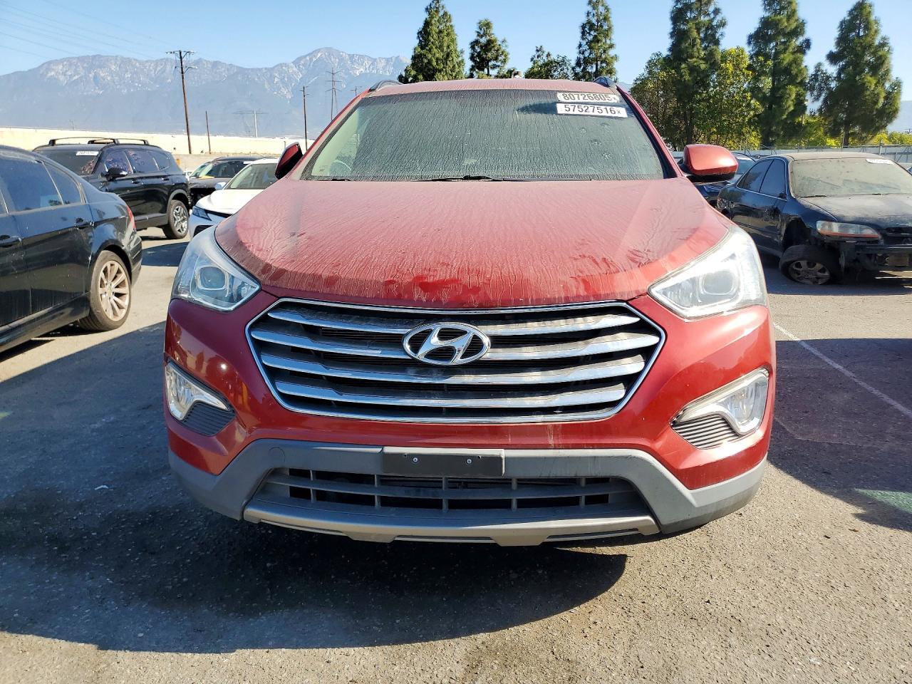 2016 Hyundai Santa Fe - Image 5
