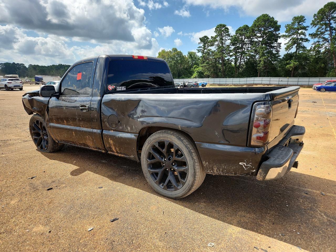 2003 Chevrolet Silverado C1500 - Фото 2
