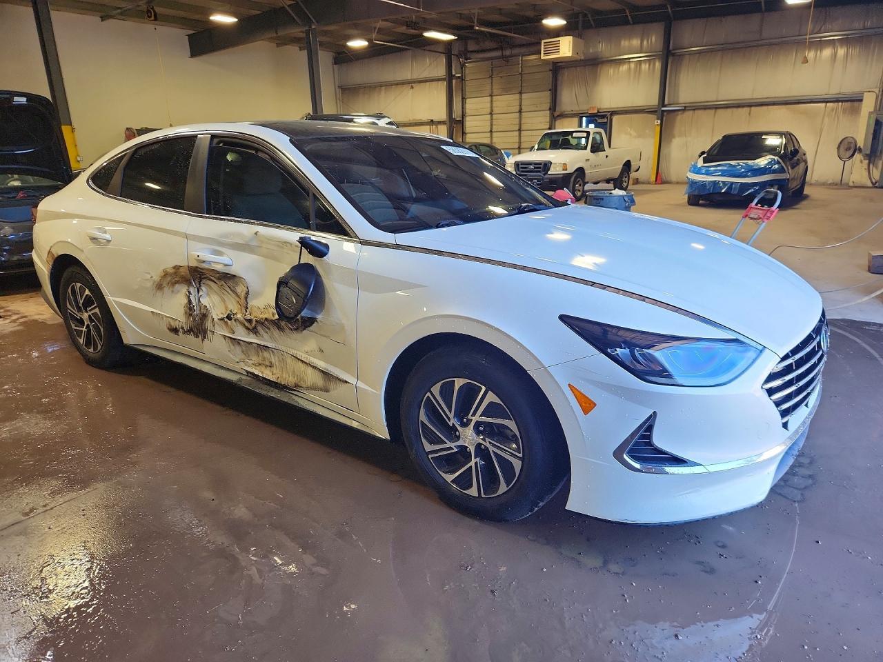 2021 Hyundai Sonata Hybrid Blue - Image 4