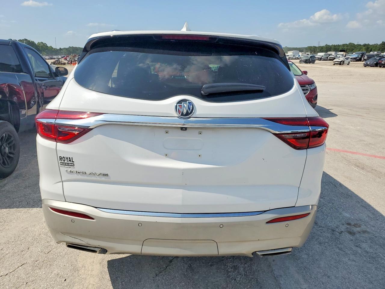 2020 Buick Enclave Premium - Image 6